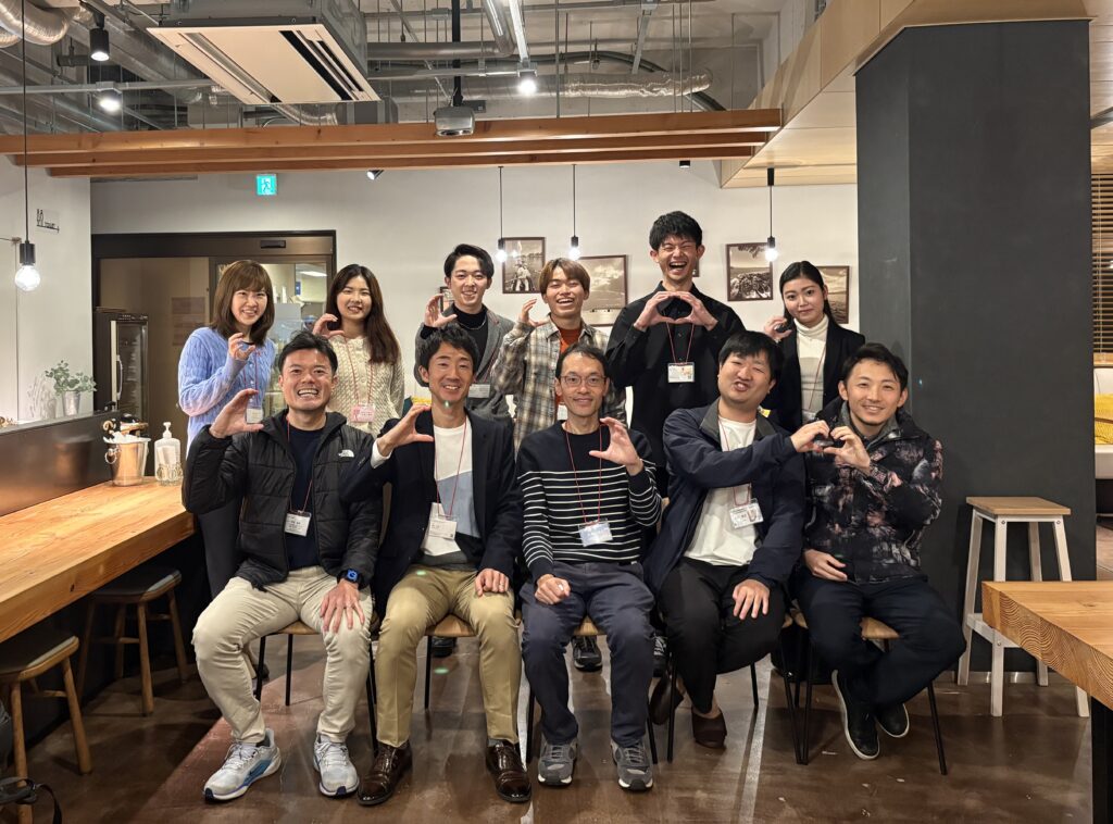 講演後の夕食会にて
前列左から2人目が後藤